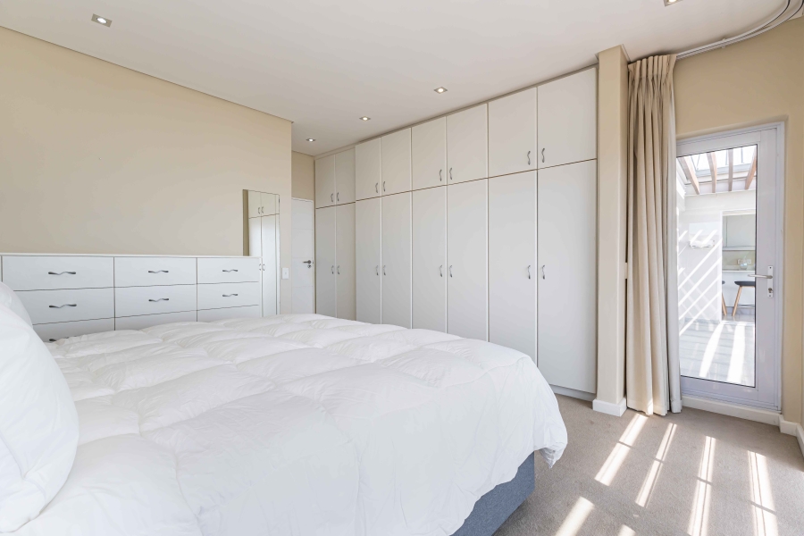 To Let 2 Bedroom Property for Rent in Bantry Bay Western Cape